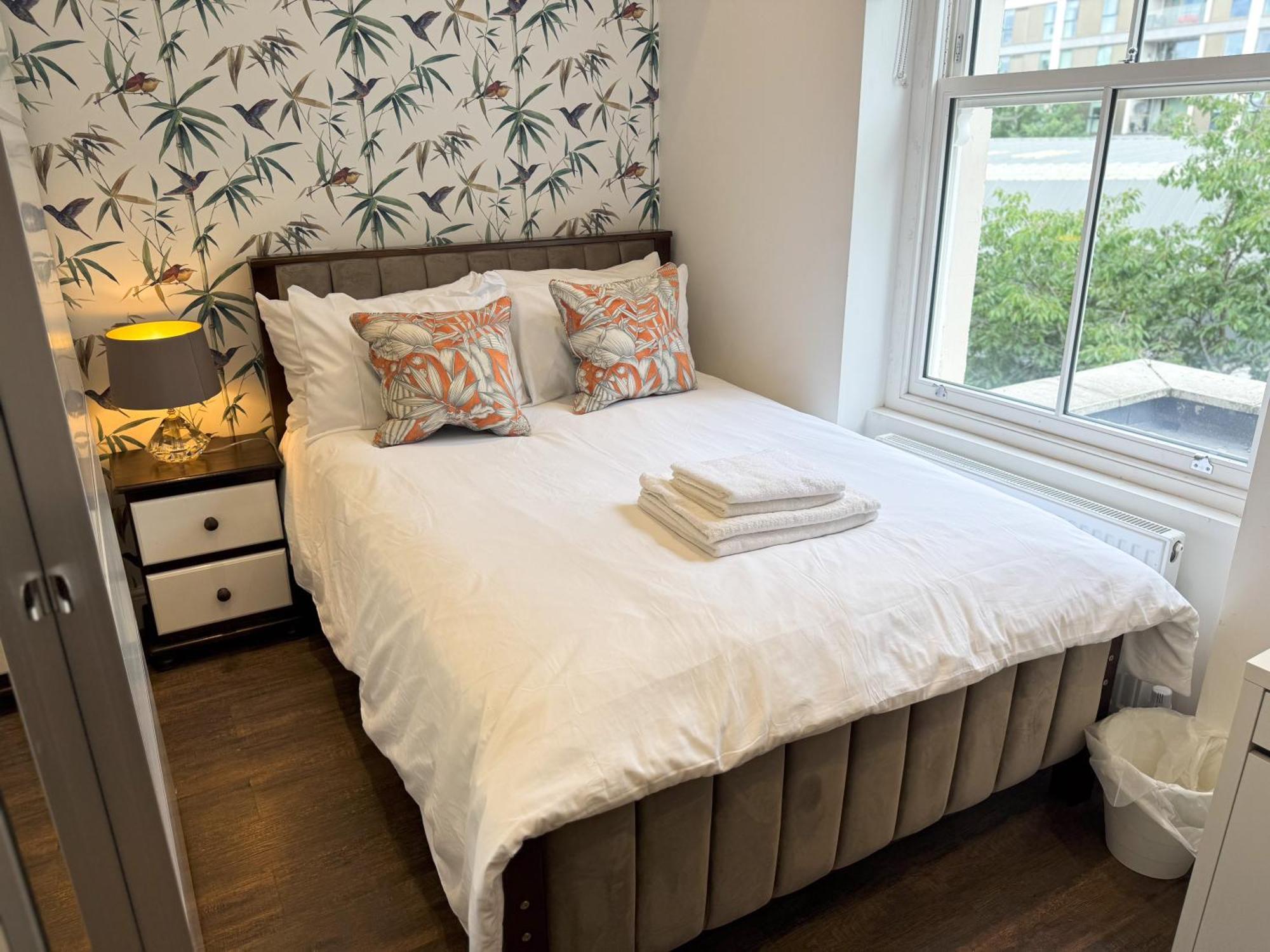 The Avonmore Olympia London Bagian luar foto