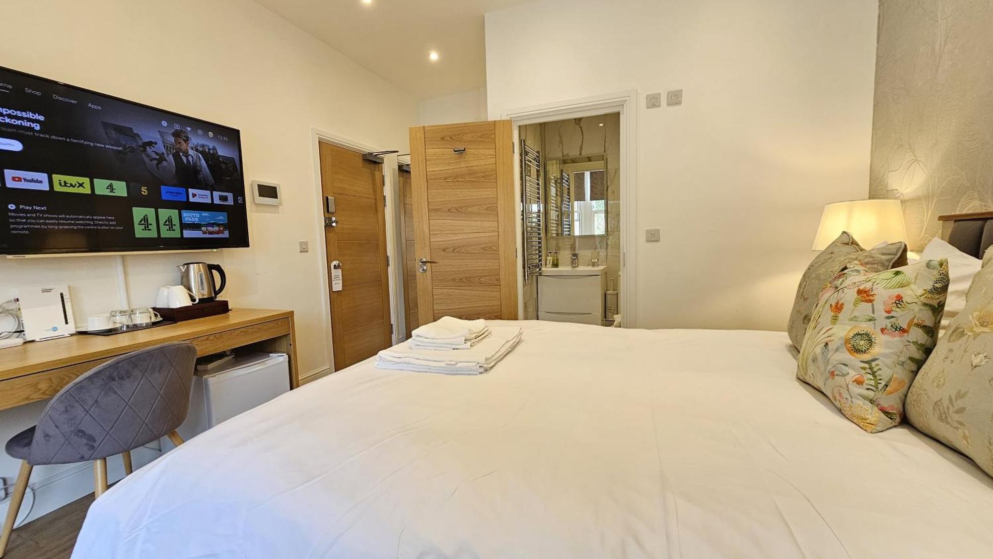 The Avonmore Olympia London Bagian luar foto